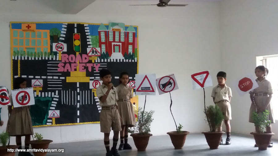 Kajal Sex In School - ROAD SAFETY DAY - May 13, 2016 - Amrita Vidyalayam Lucknow